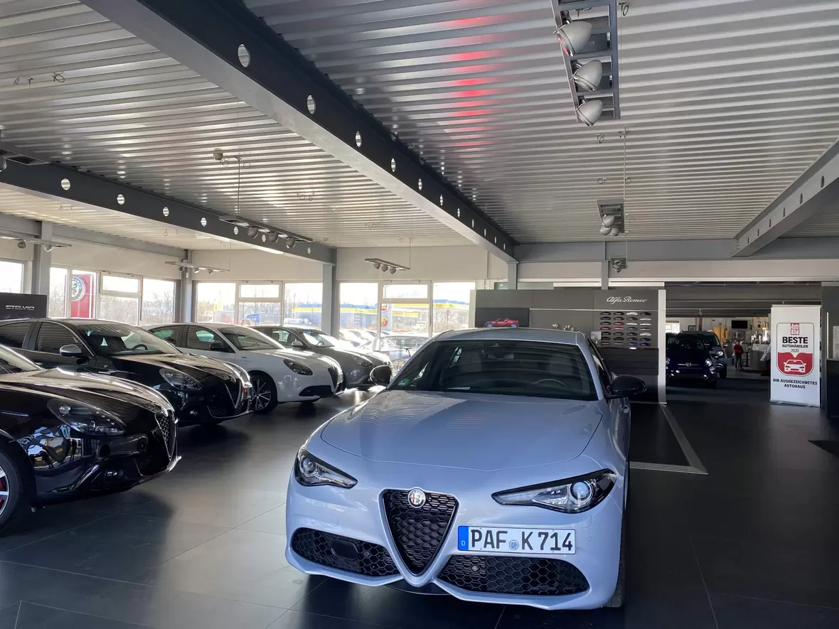 alfa-showroom-1-im-autohaus-klepmeir