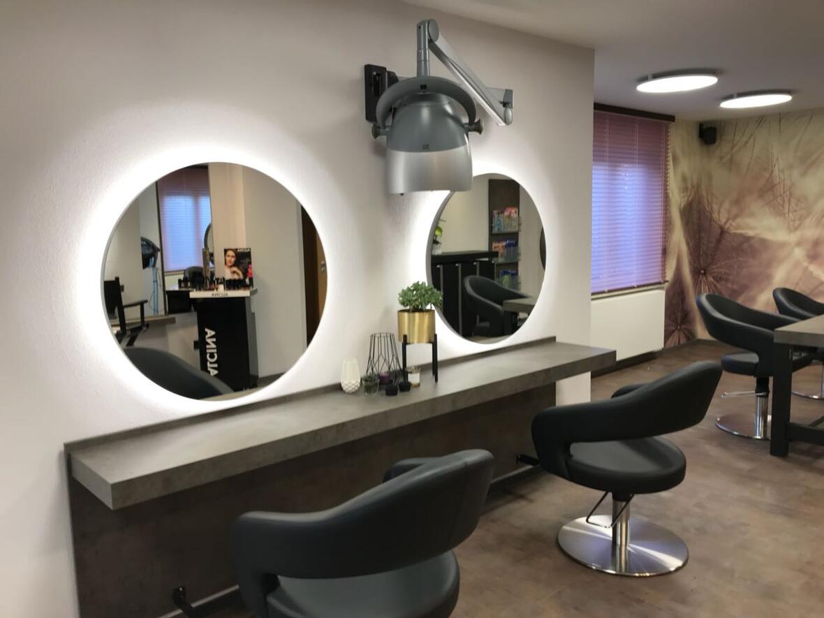 evas-haarstudio-manching-friseur-spiegel
