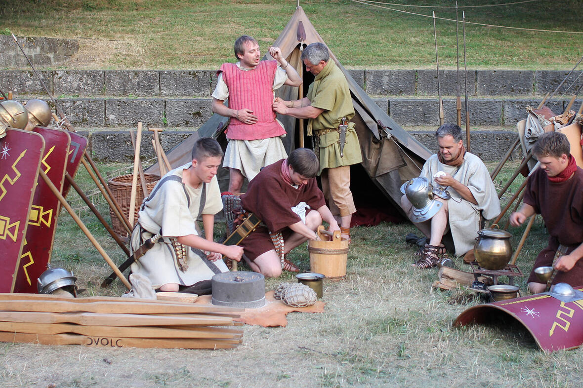2_lagerleben-der-legio-viii-augusta_www-legio8-de_foto-marcus-zimmermann-und-michael-boettler