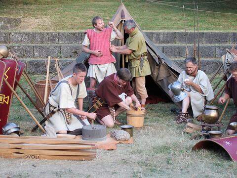 2_lagerleben-der-legio-viii-augusta_www-legio8-de_foto-marcus-zimmermann-und-michael-boettler
