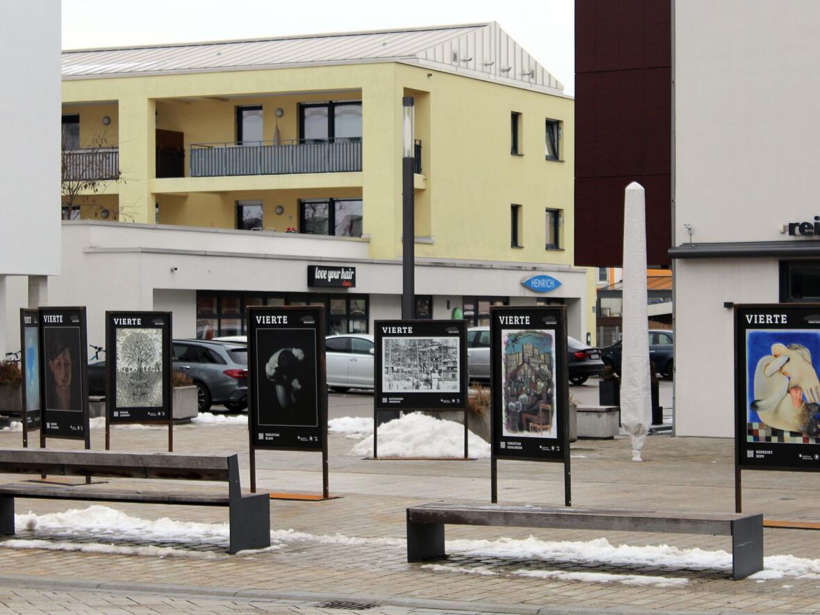 2021-02-16-markt-manching-freiluftausstellung-vierte-im-ortszentrum2